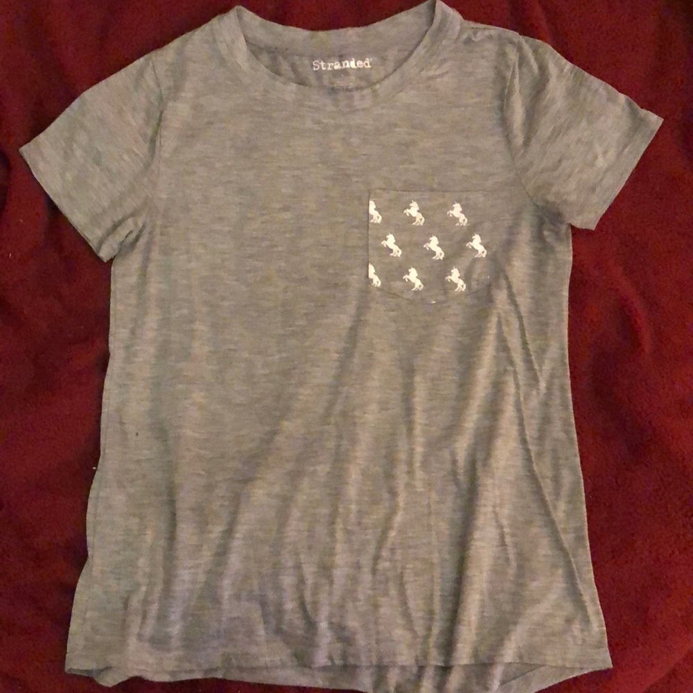 Gray T-shirt with unicorn pocket